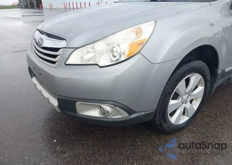 2010 Subaru Outback 2.5I Limited из США, поврежденный, VIN 4S4BRCKC5A3385932